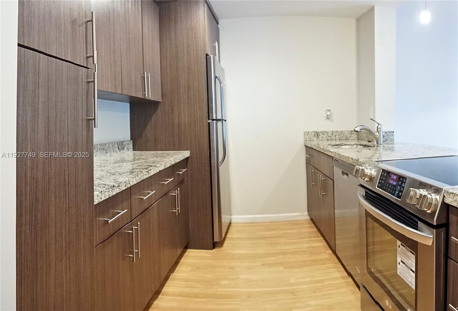 9651 SW 77th Ave #304E Miami, FL 33156