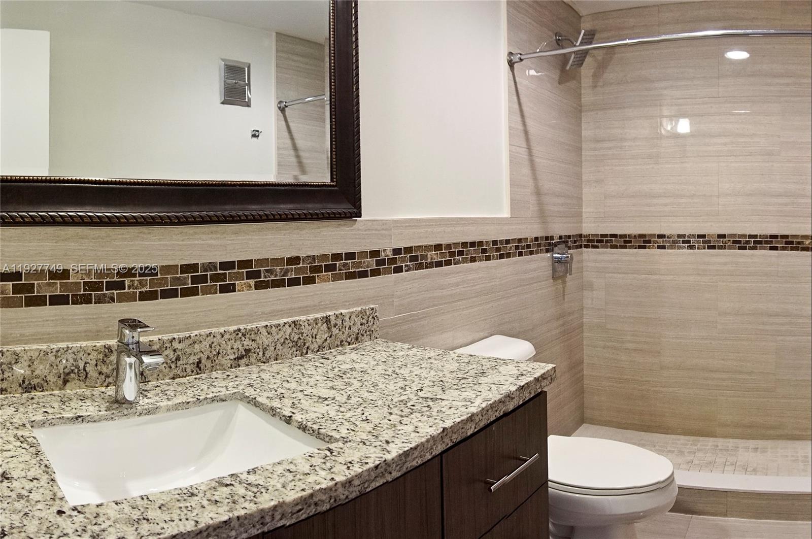 9651 SW 77th Ave #304E Miami, FL 33156