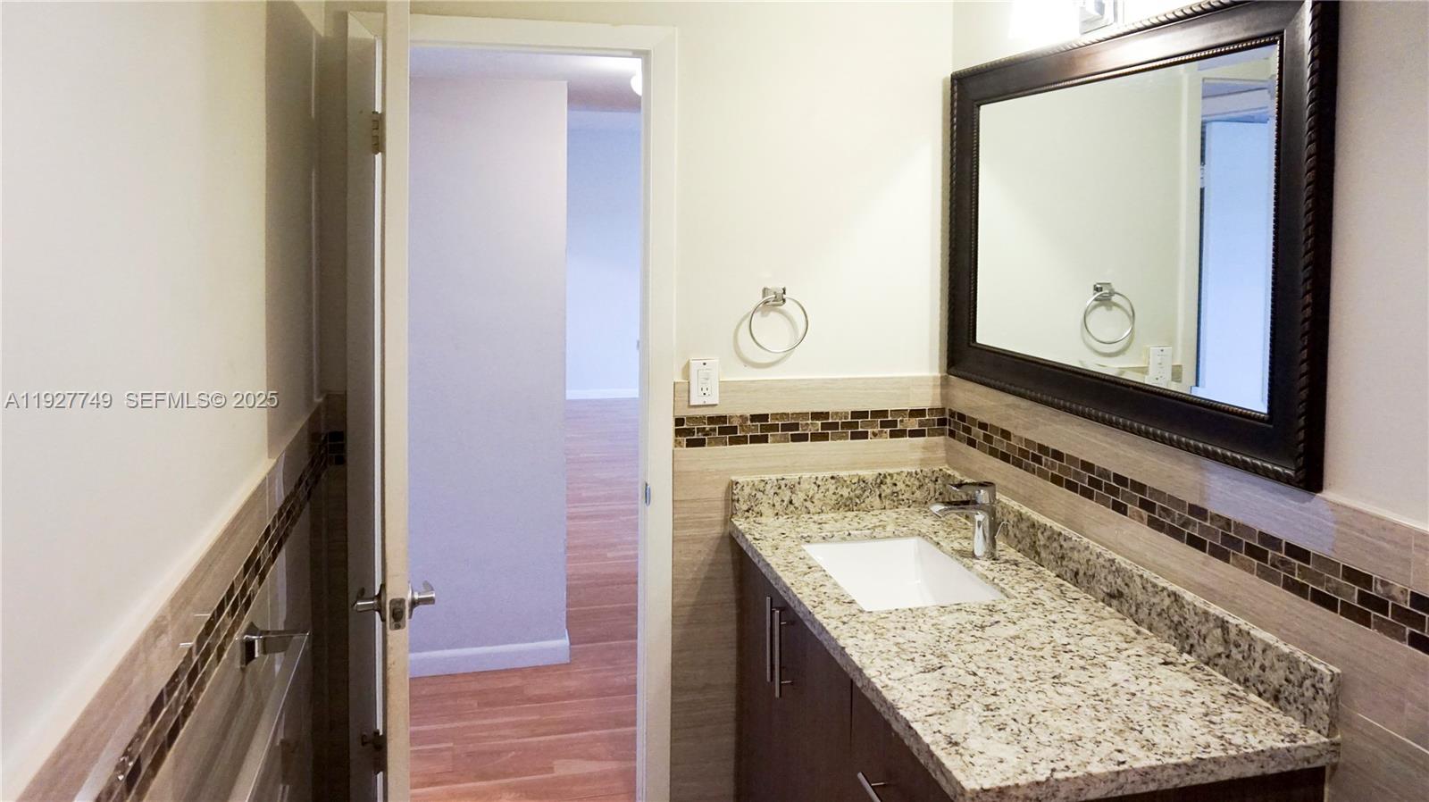 9651 SW 77th Ave #304E Miami, FL 33156