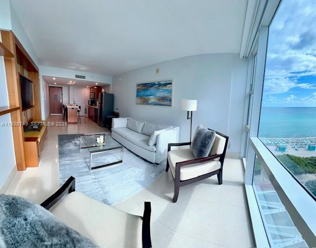 image The Carillon Center Tower4