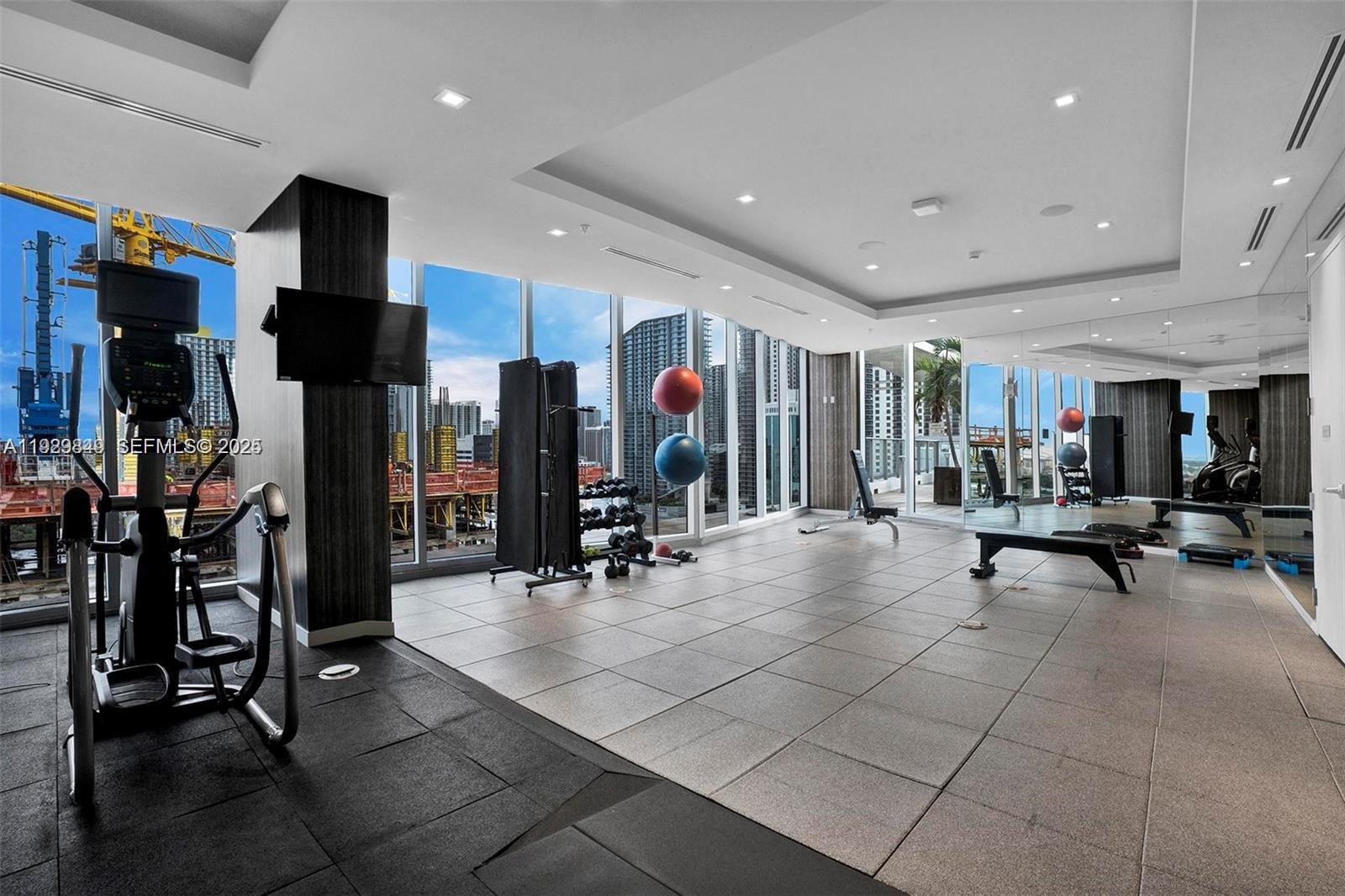 image Brickell Ten21