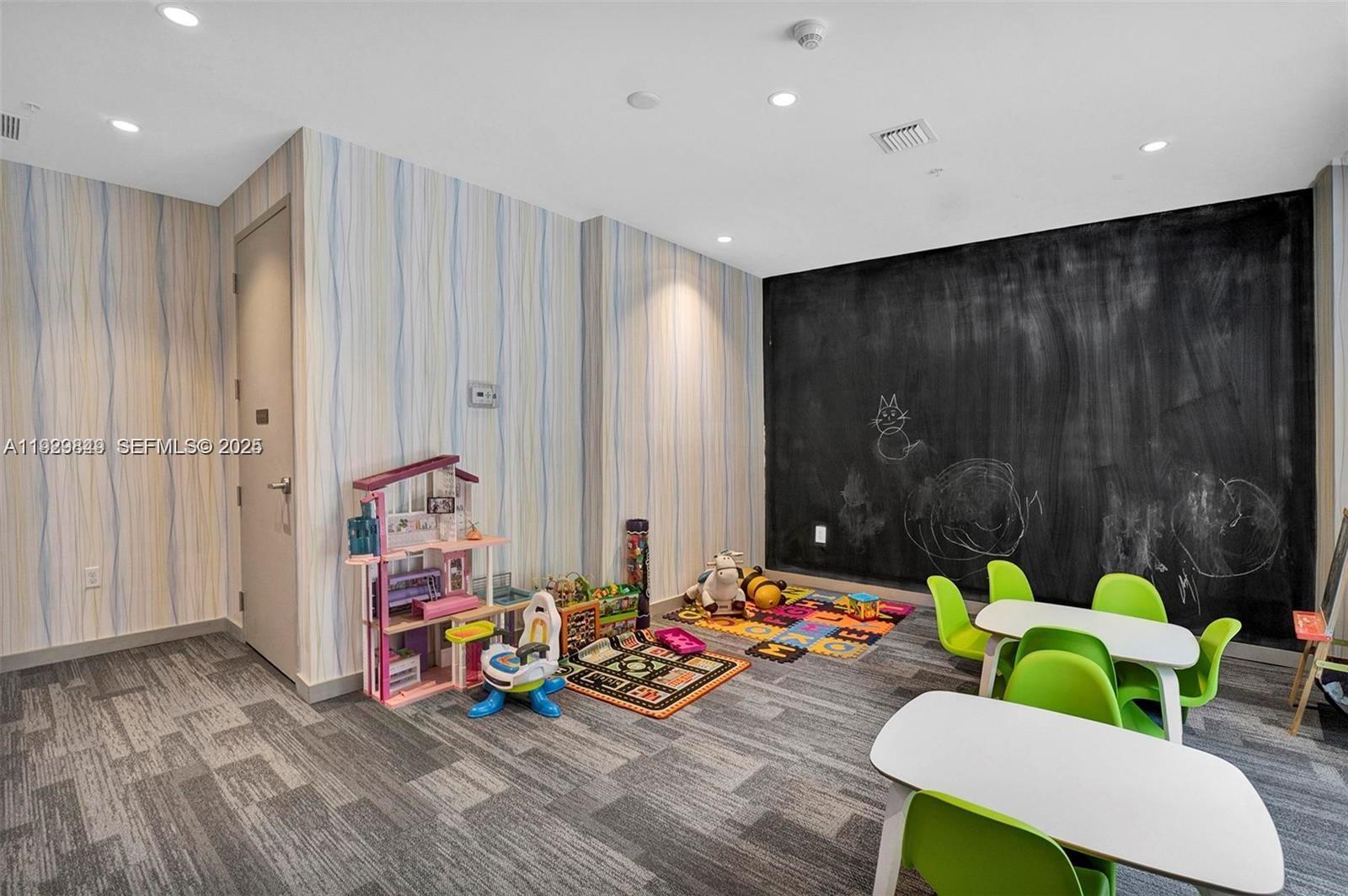 image Brickell Ten23