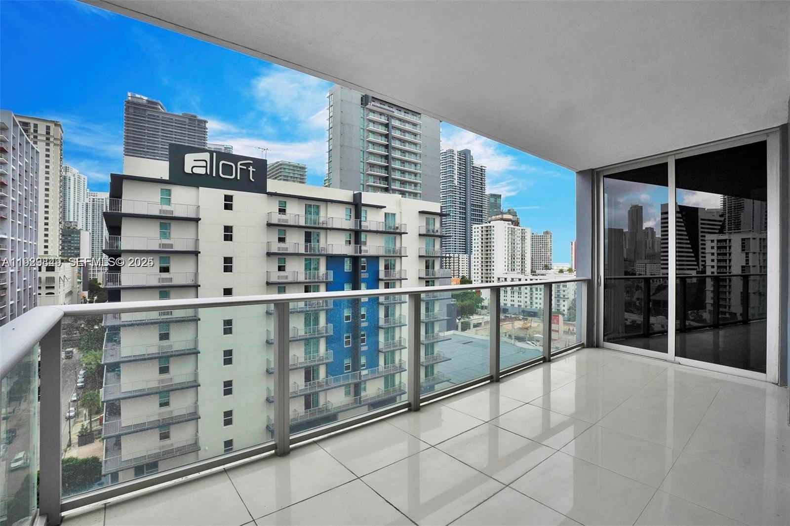 image Brickell Ten7