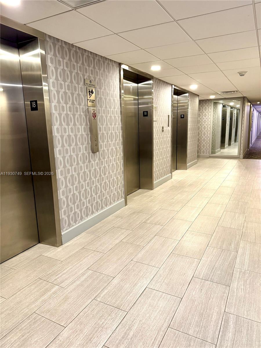 image Arlen House Condo20