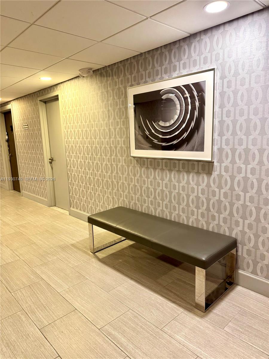 image Arlen House Condo21