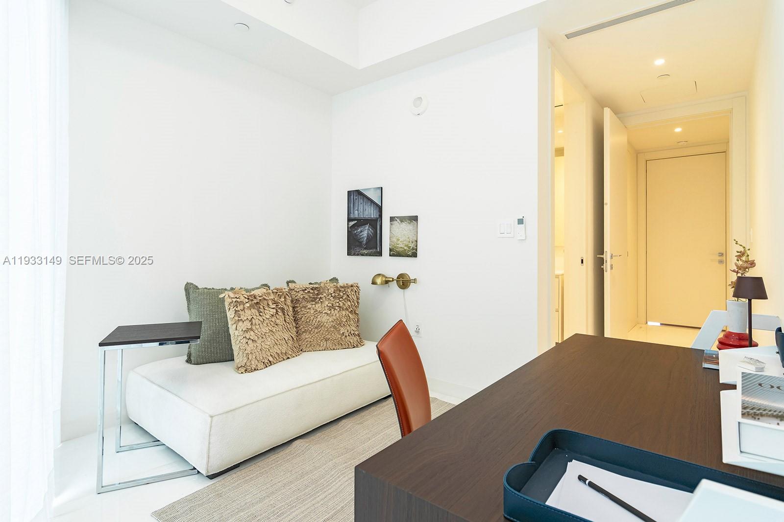 300 Biscayne Blvd Way #1901 Miami, FL 33131