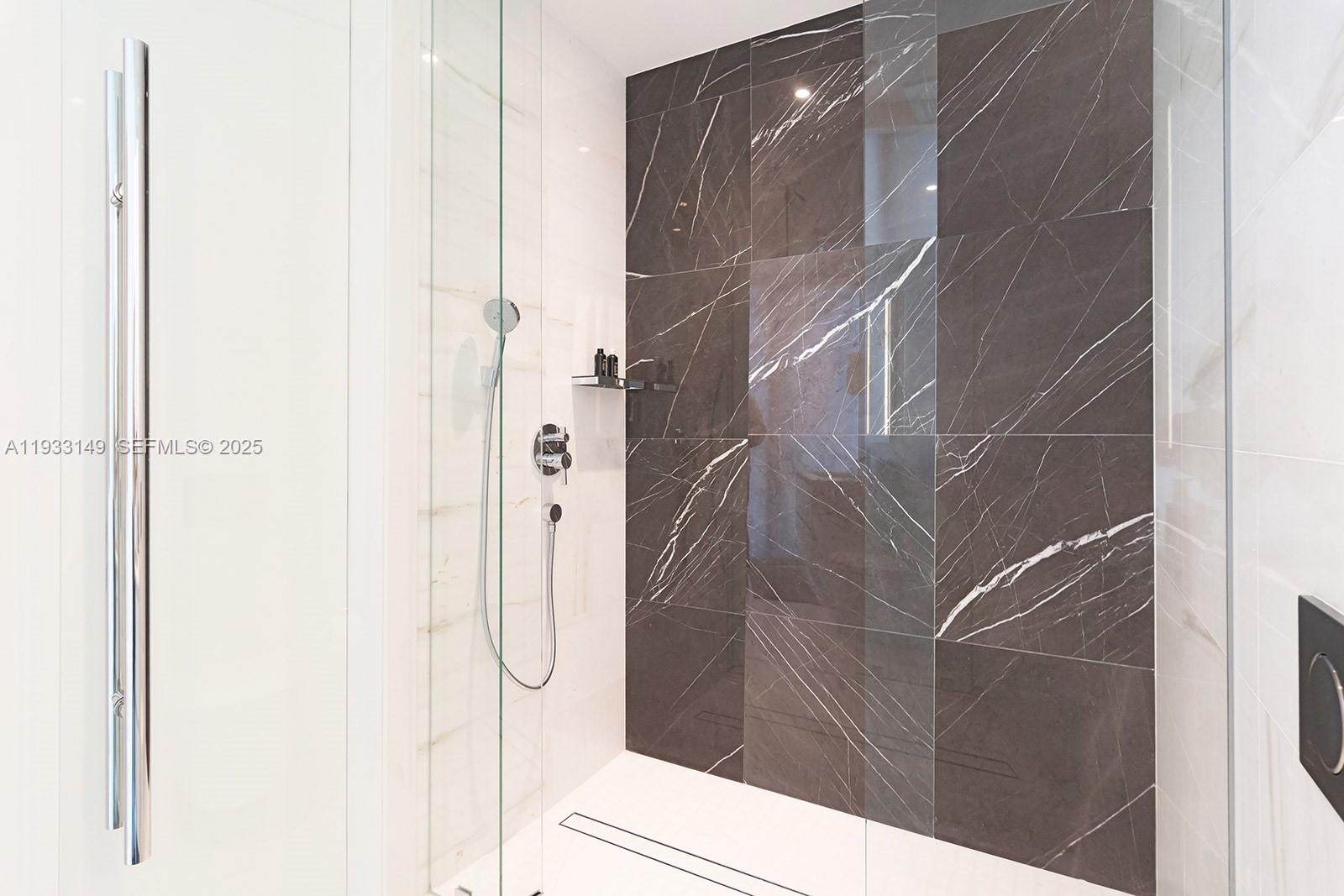 300 Biscayne Blvd Way #1901 Miami, FL 33131