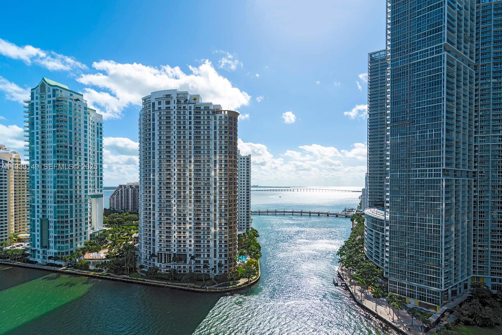 300 Biscayne Blvd Way #1901 Miami, FL 33131