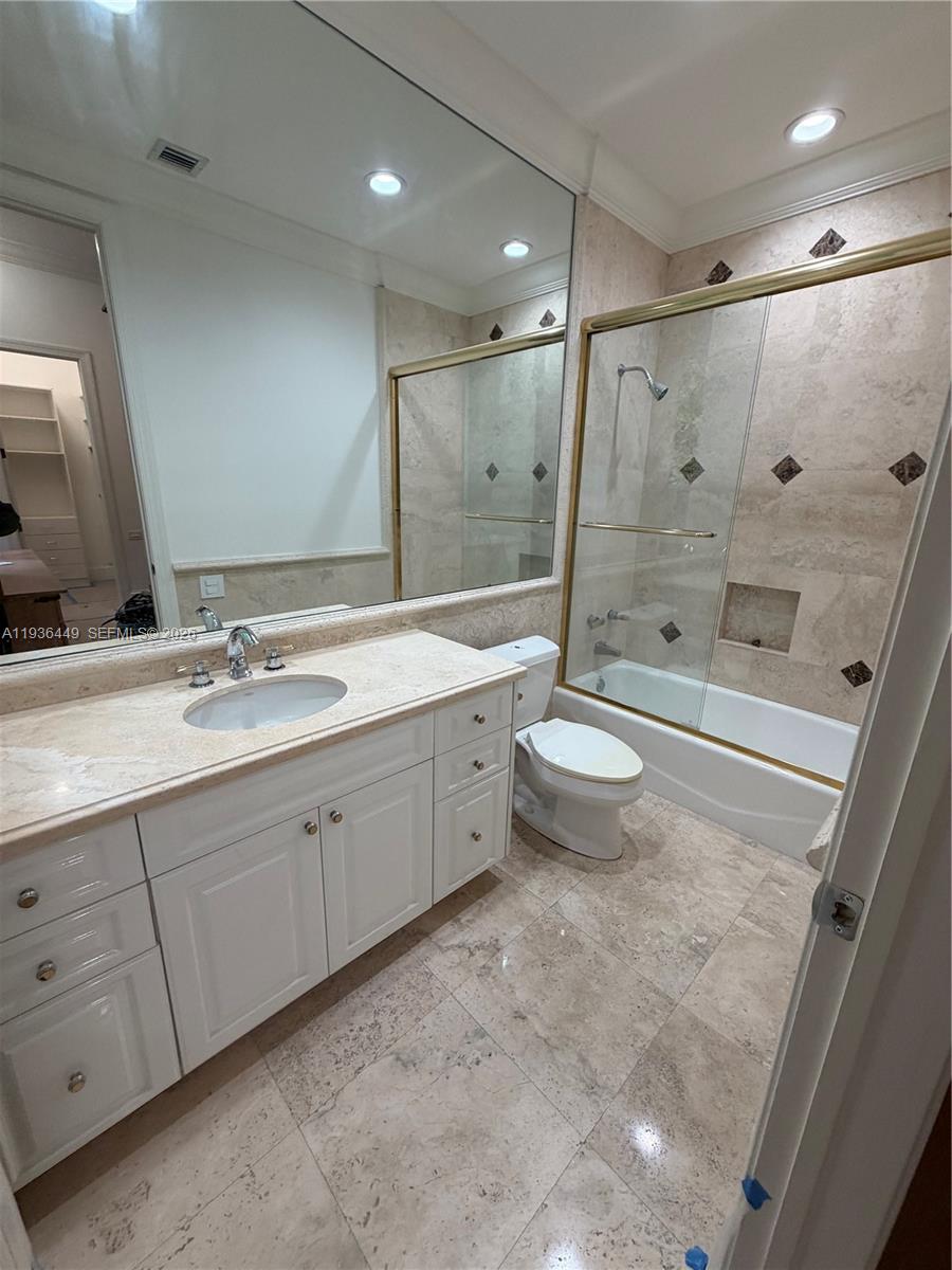 673 Destacada Ave Coral Gables, FL 33156