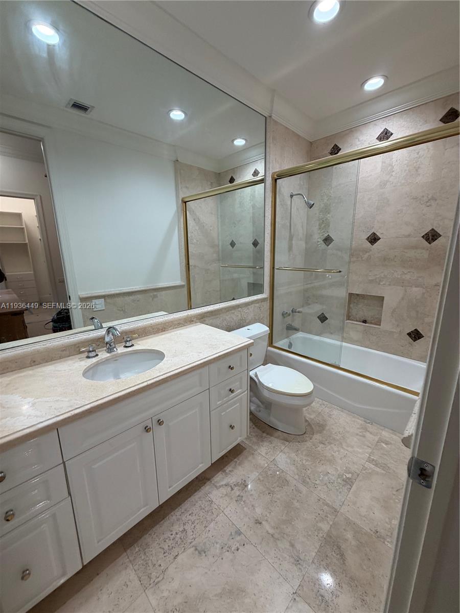 673 Destacada Ave Coral Gables, FL 33156