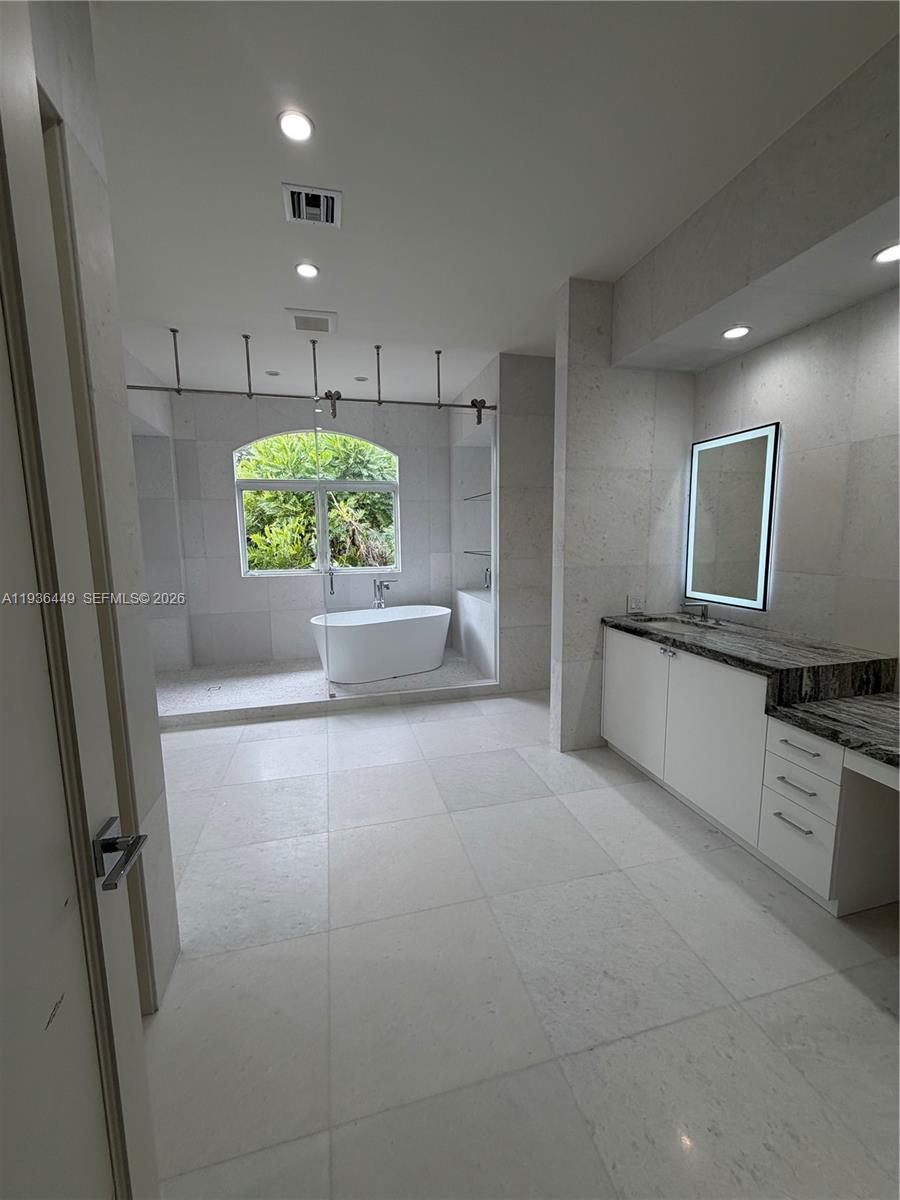 673 Destacada Ave Coral Gables, FL 33156