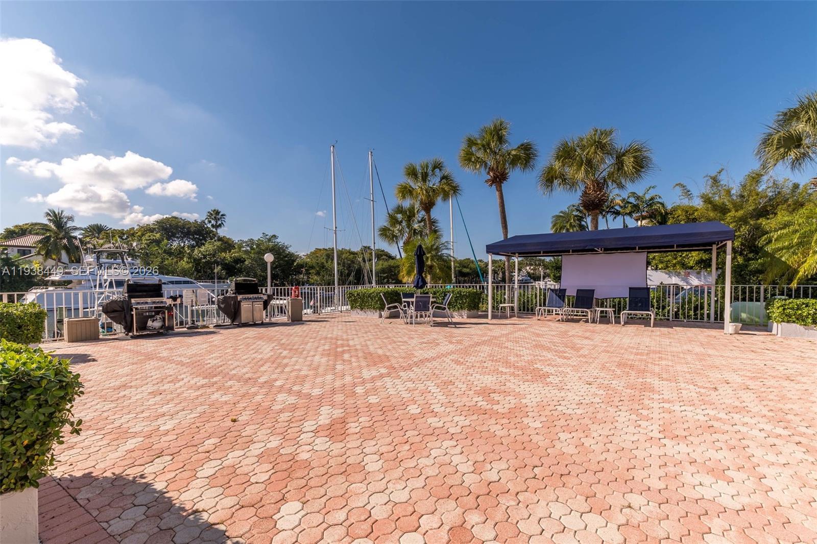 100 Edgewater Dr #204 Coral Gables, FL 33133