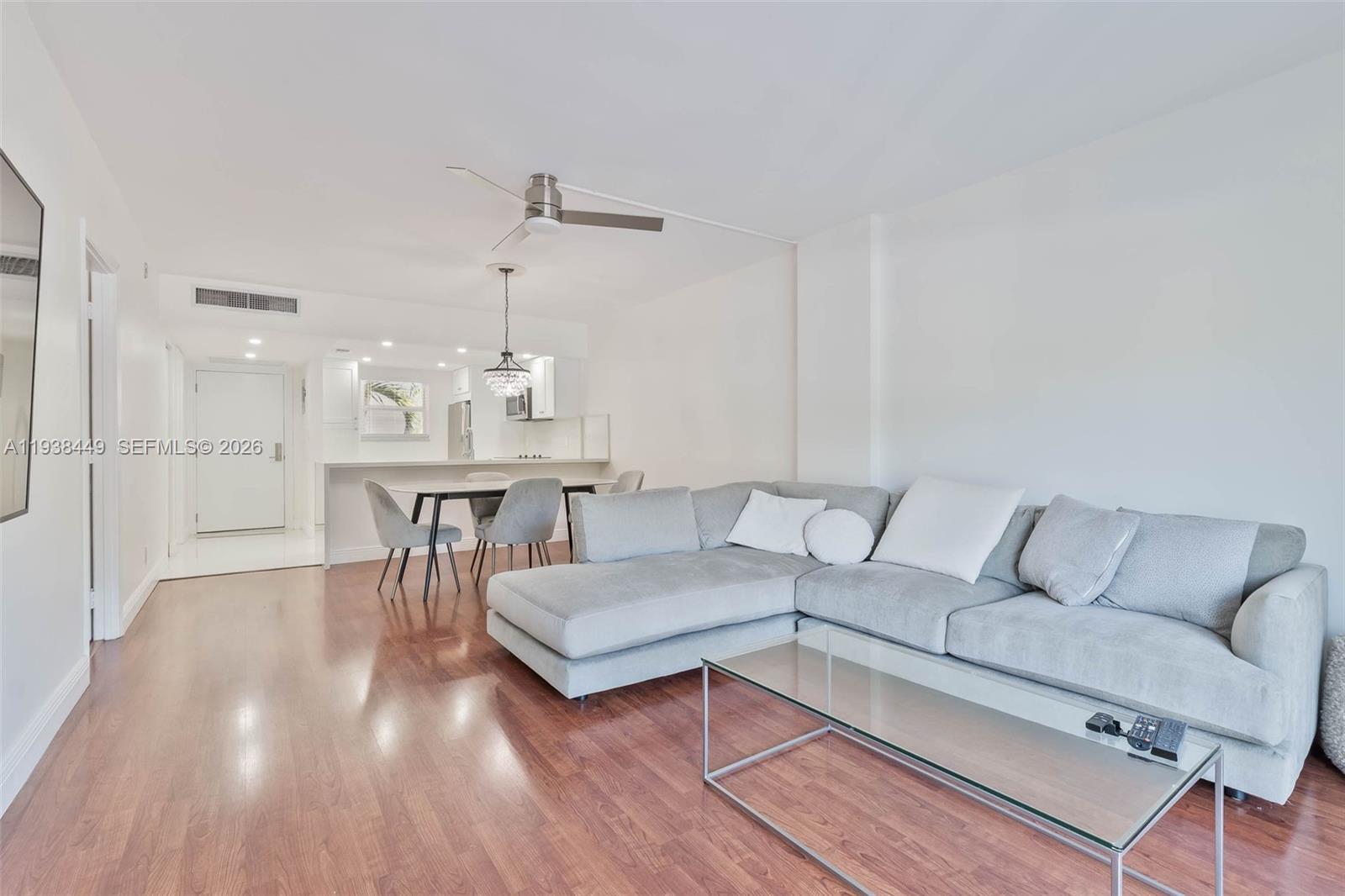 100 Edgewater Dr #204 Coral Gables, FL 33133