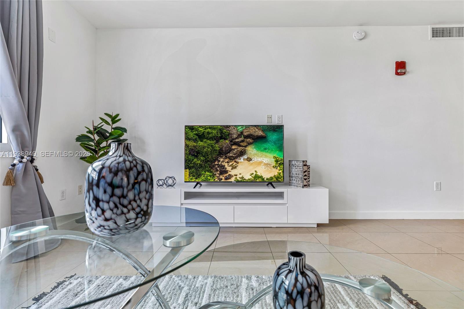 3250 NE 1st Ave #603 Miami, FL 33137