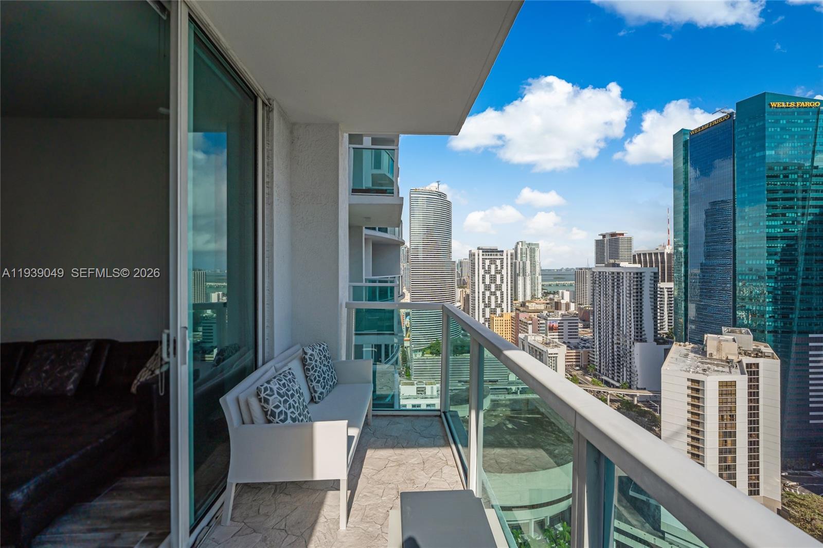 image Brickell On The River14