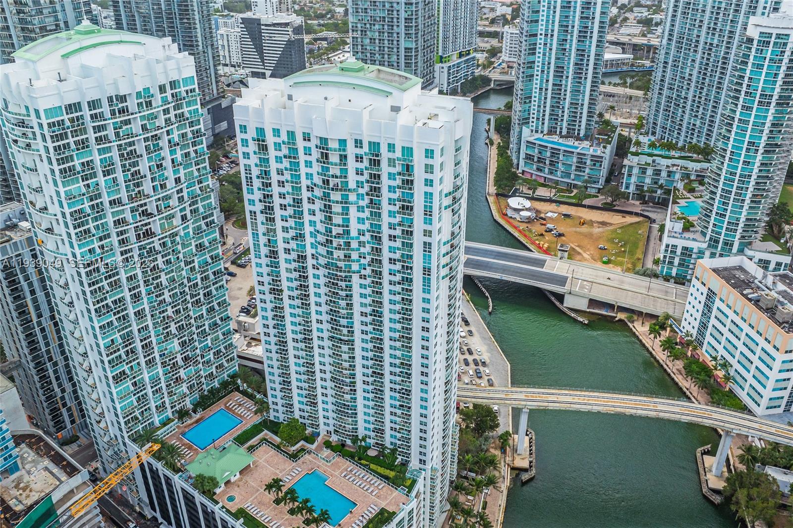 image Brickell On The River1
