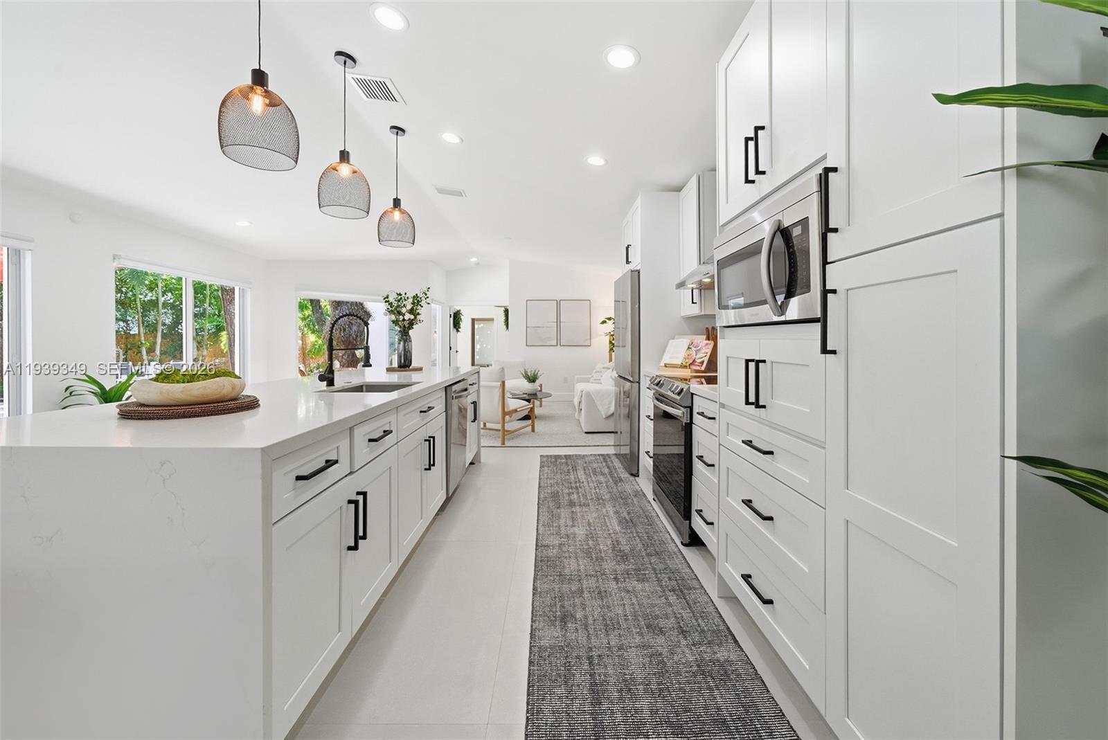 3700 Justison Rd Miami, FL 33133