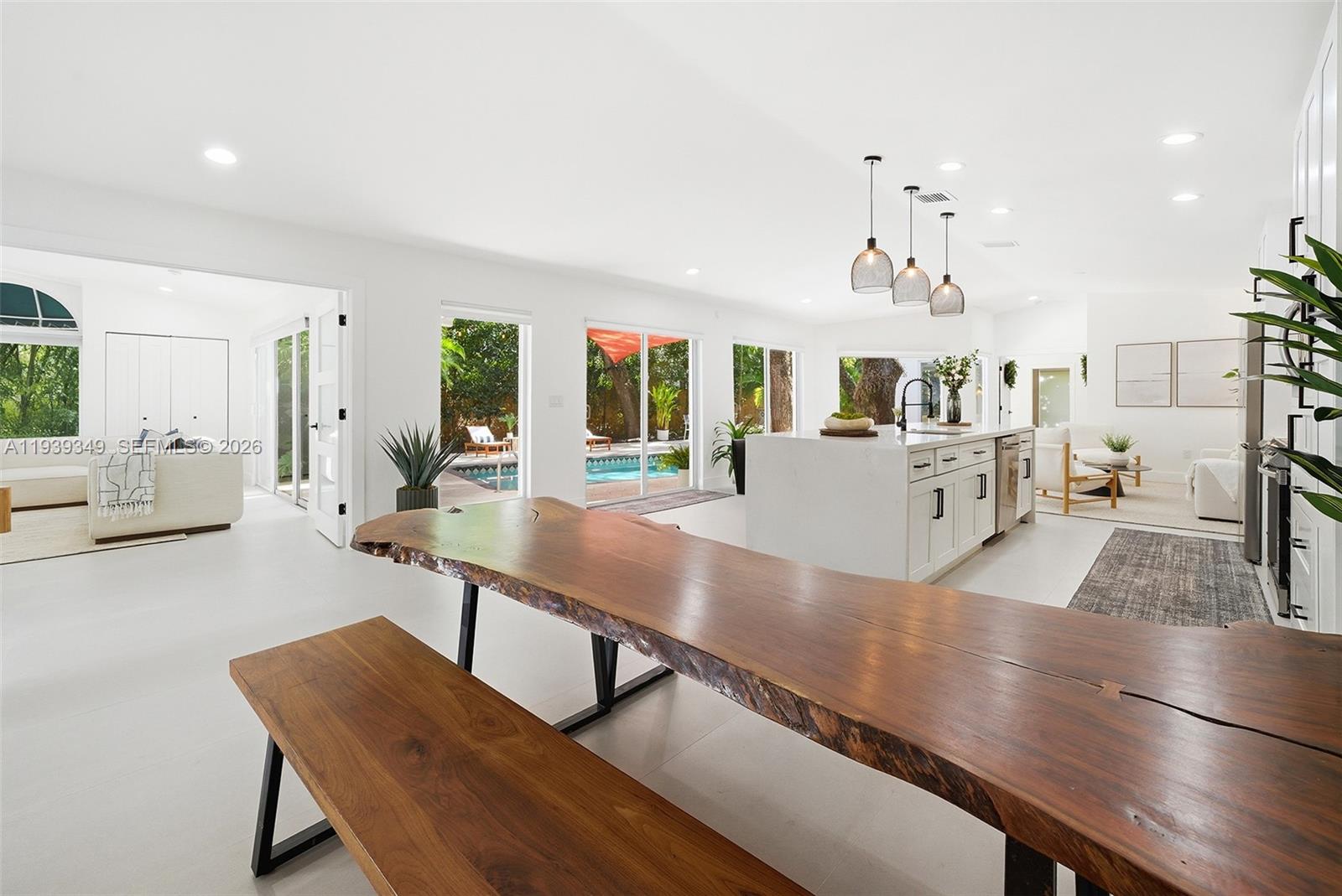 3700 Justison Rd Miami, FL 33133