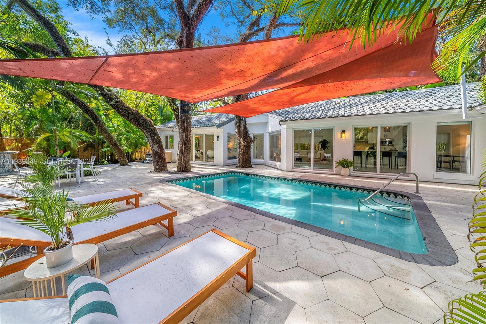 3700 Justison Rd Miami, FL 33133