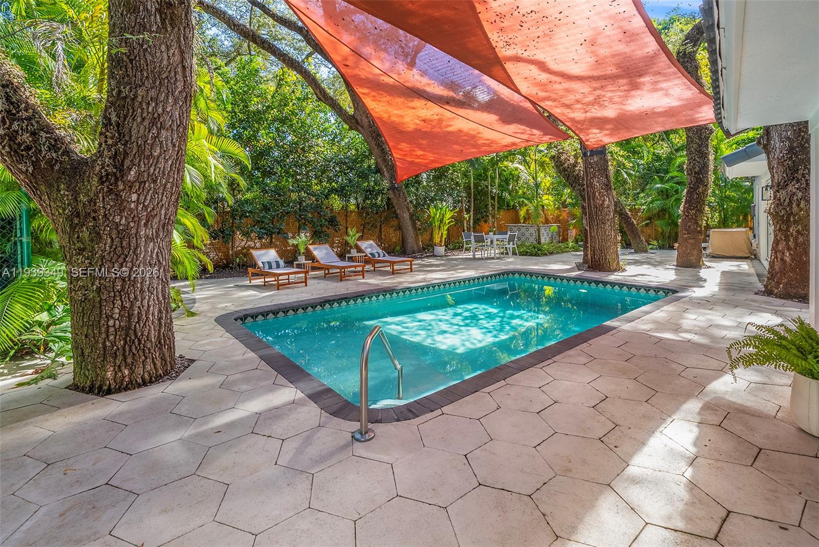 3700 Justison Rd Miami, FL 33133