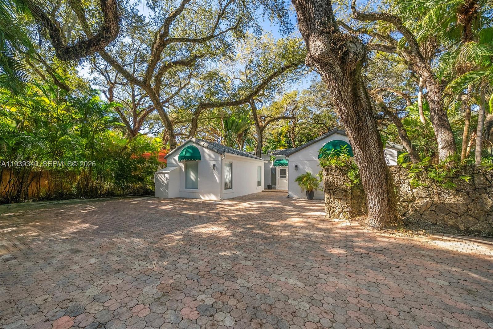 3700 Justison Rd Miami, FL 33133