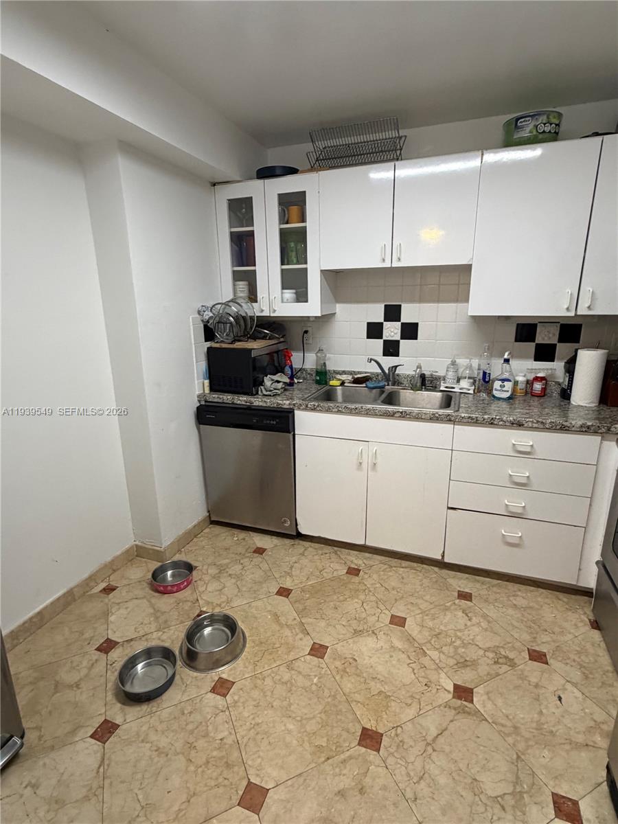 1800 Collins Ave #19C Miami Beach, FL 33139