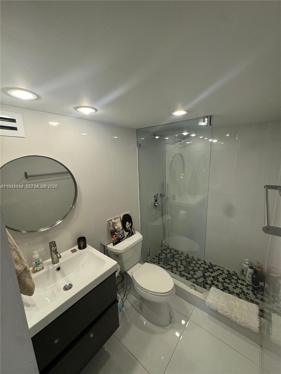 2150 Sans Souci Blvd #B1611 North Miami, FL 33181