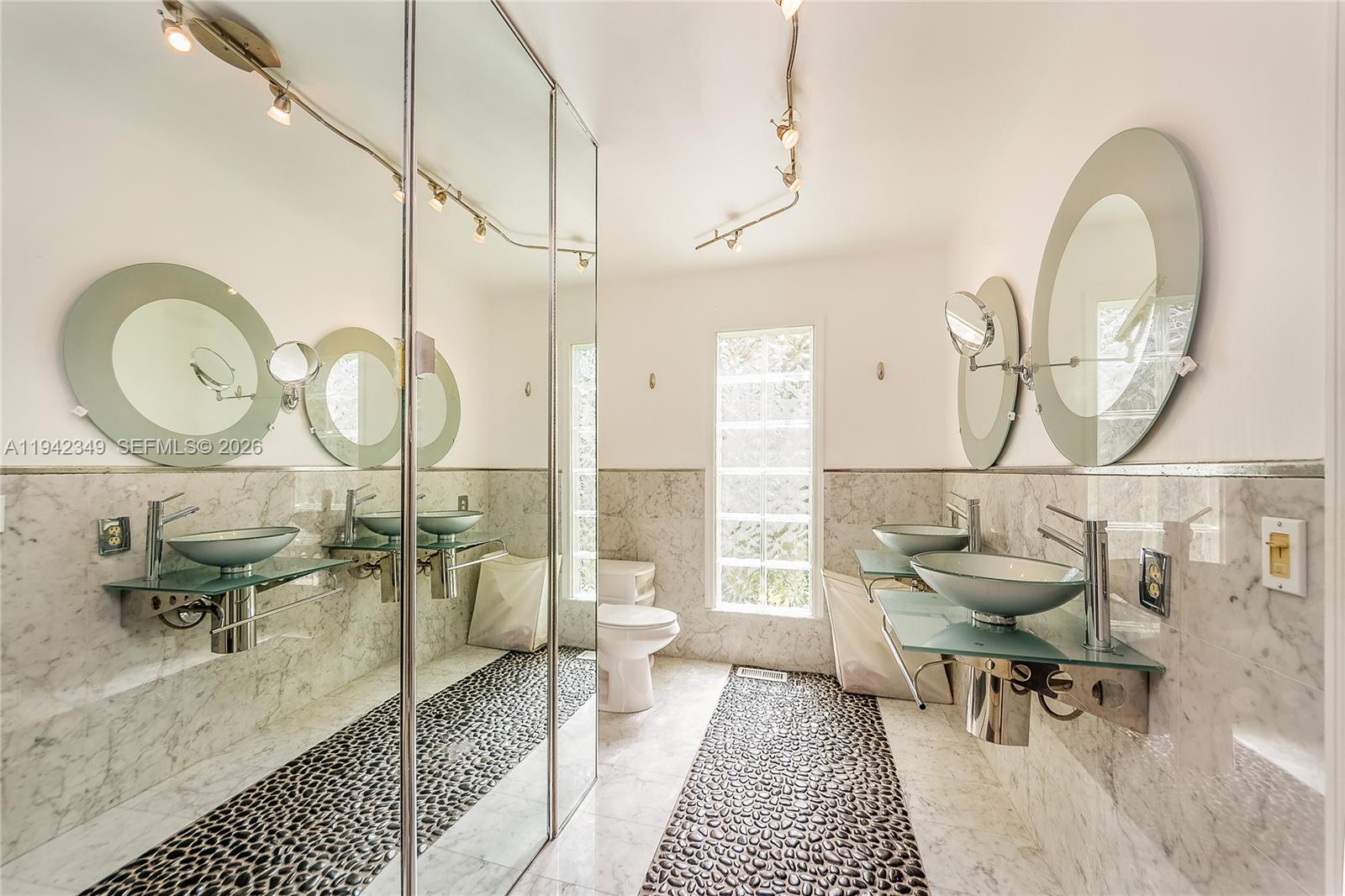 4255 Lennox Dr Miami, FL 33133