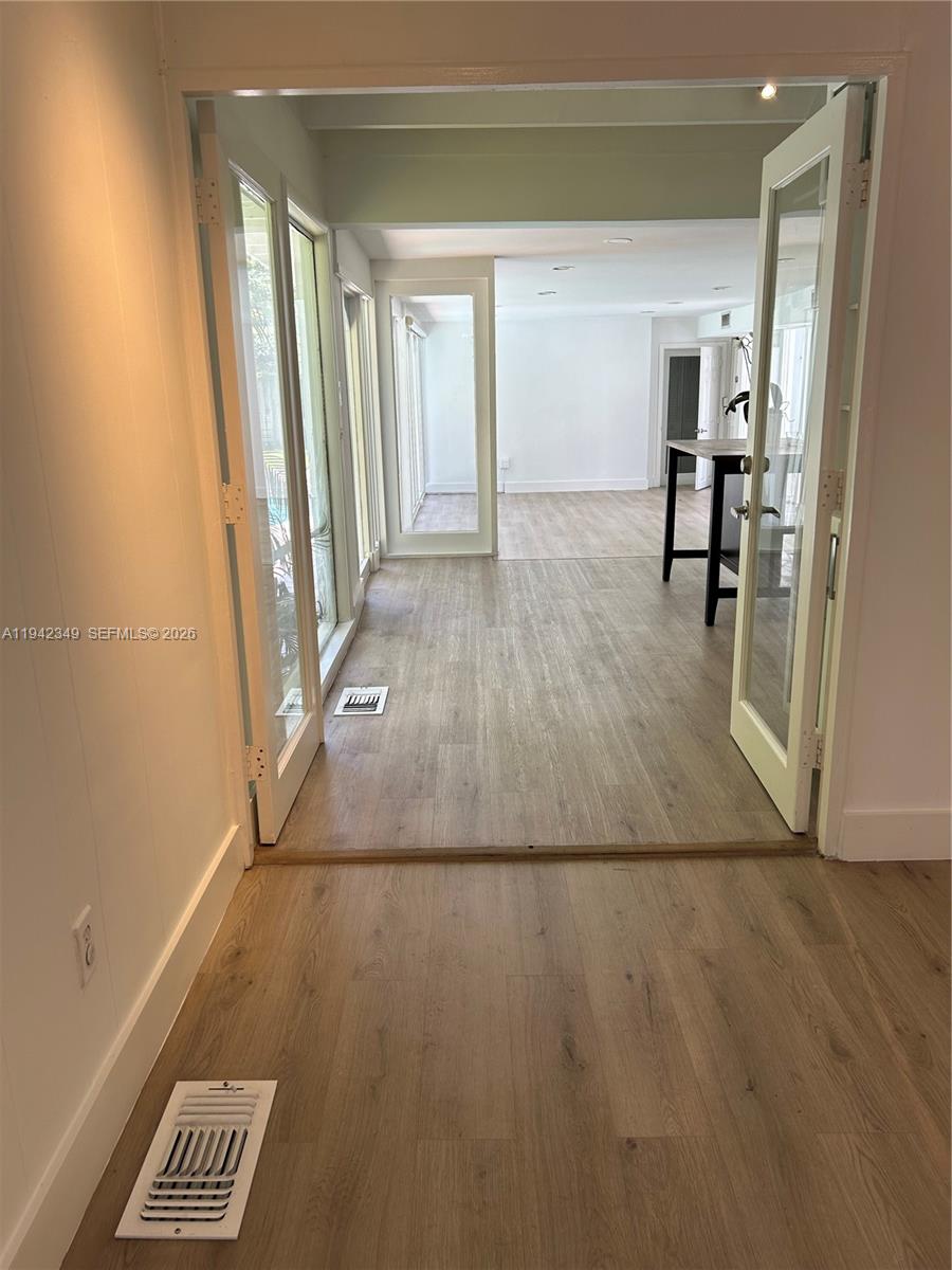 4255 Lennox Dr Miami, FL 33133