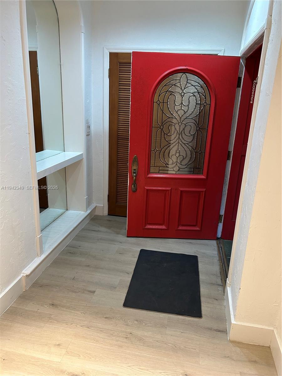 4255 Lennox Dr Miami, FL 33133