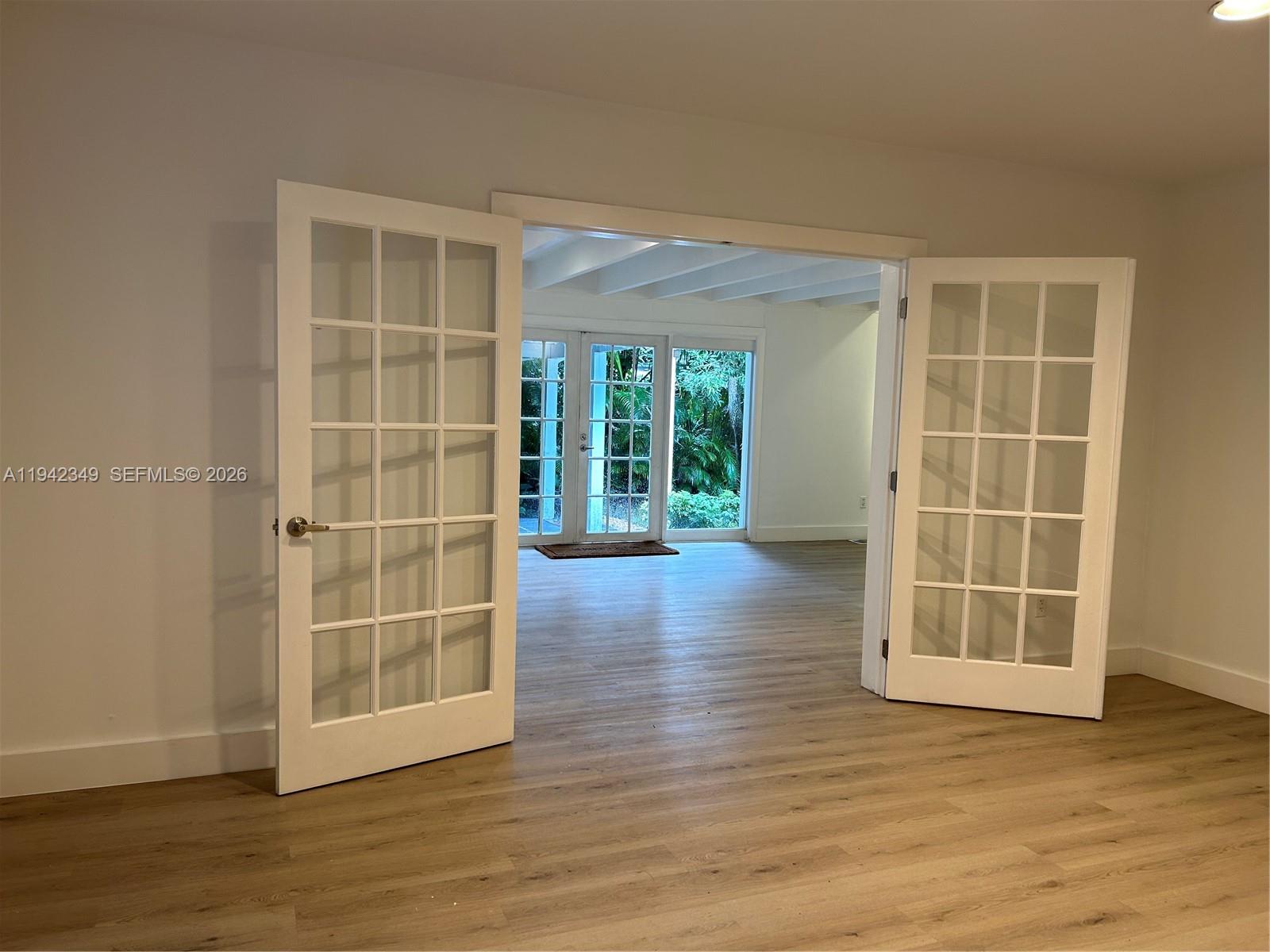 4255 Lennox Dr Miami, FL 33133