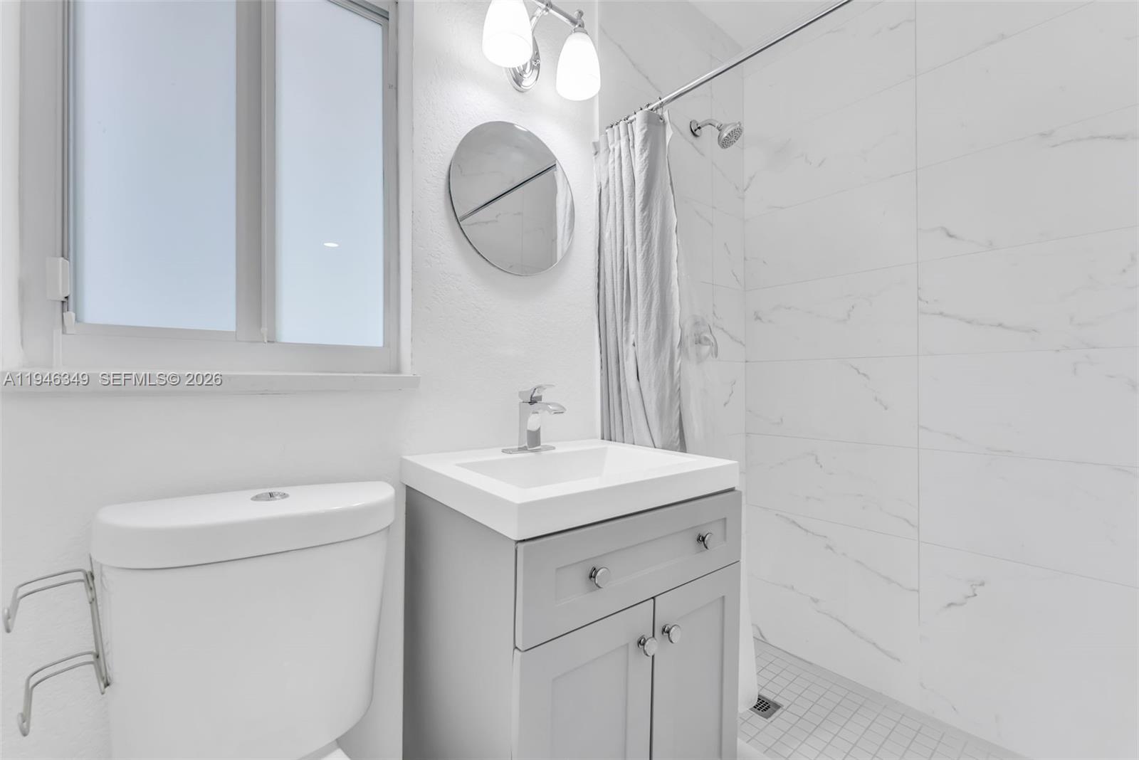 195 NW 115th St Miami, FL 33168