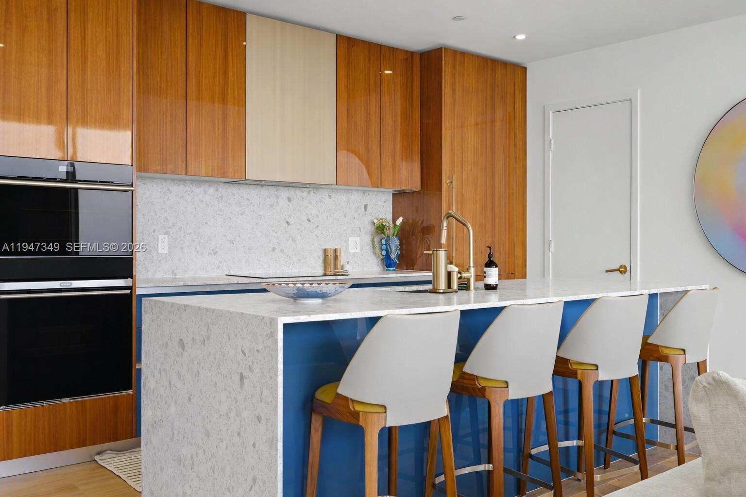 2678 Tigertail Ave #1806 Miami, FL 33133