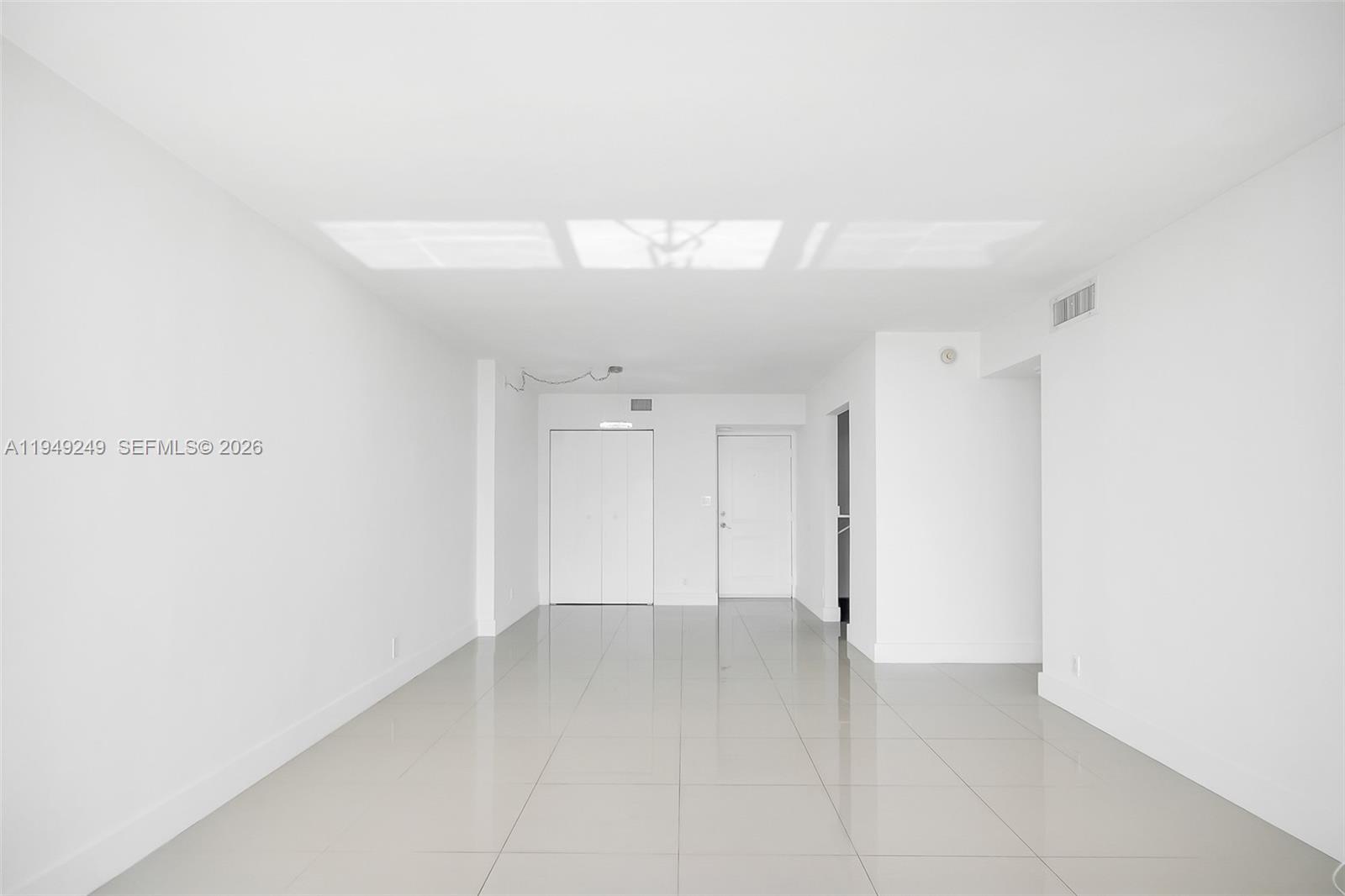 100 Bayview Dr #408 Sunny Isles Beach, FL 33160