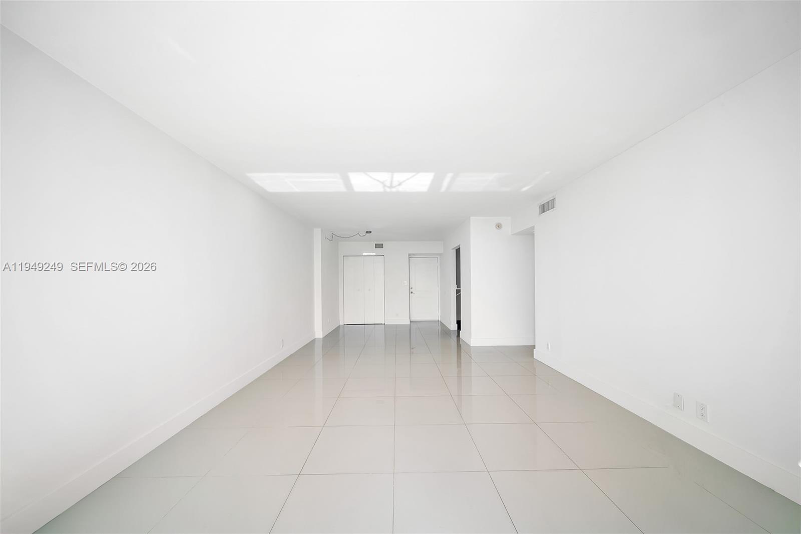 100 Bayview Dr #408 Sunny Isles Beach, FL 33160