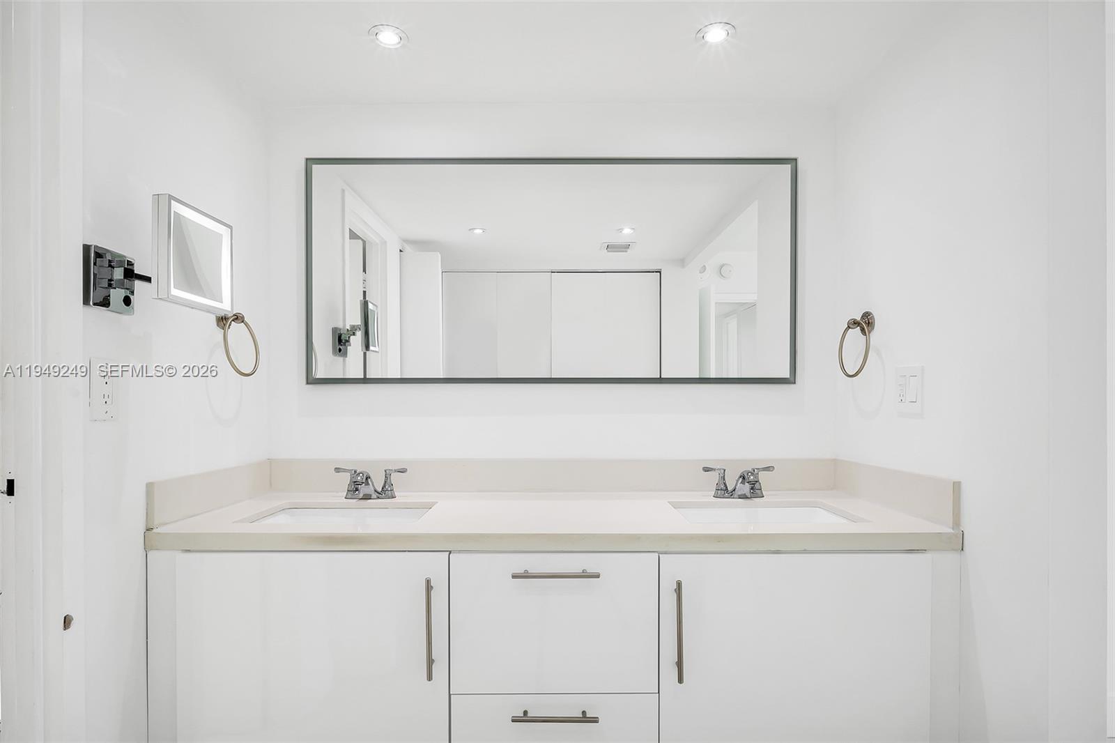 100 Bayview Dr #408 Sunny Isles Beach, FL 33160