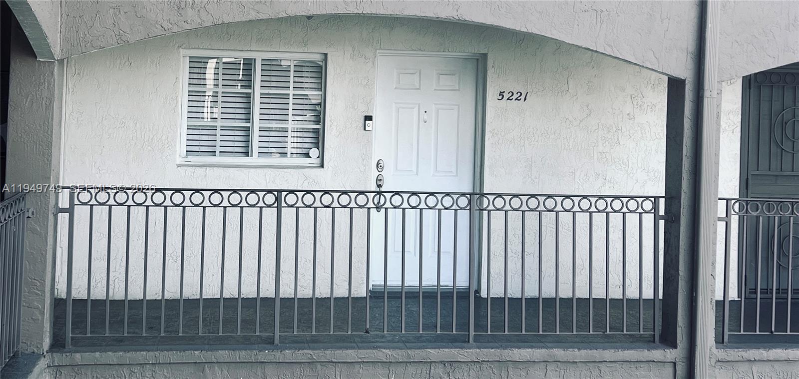 8851 NW 119th St #5221