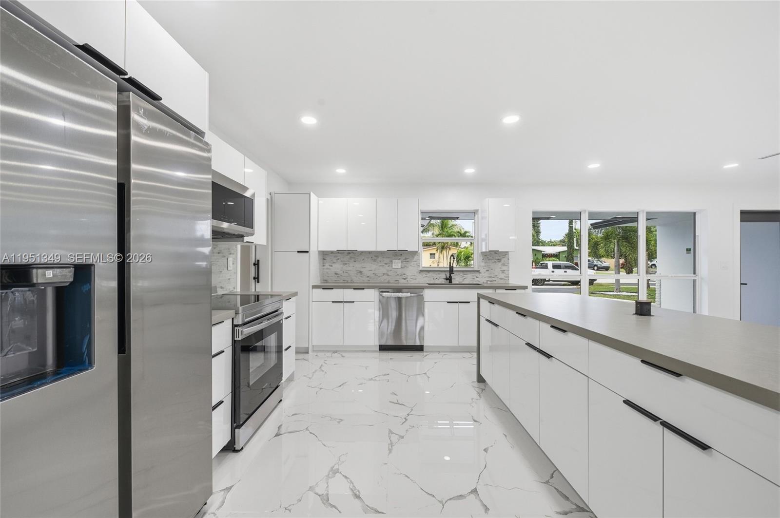 4711 NE 18th Ave Oakland Park, FL 33334