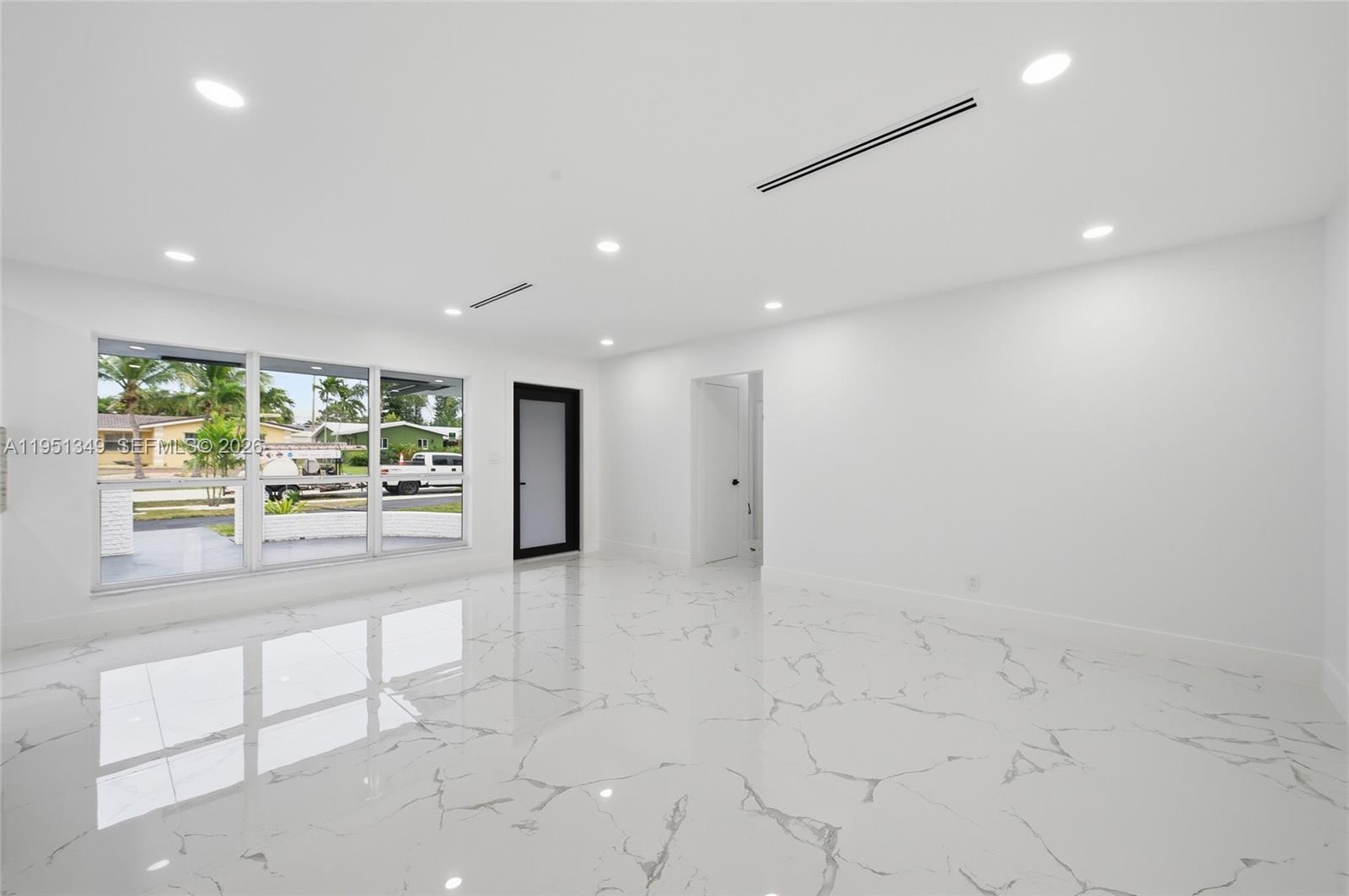 4711 NE 18th Ave Oakland Park, FL 33334