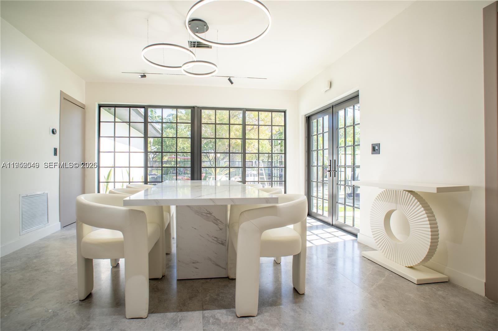 7850 Hawthorne Ave Miami Beach, FL 33141