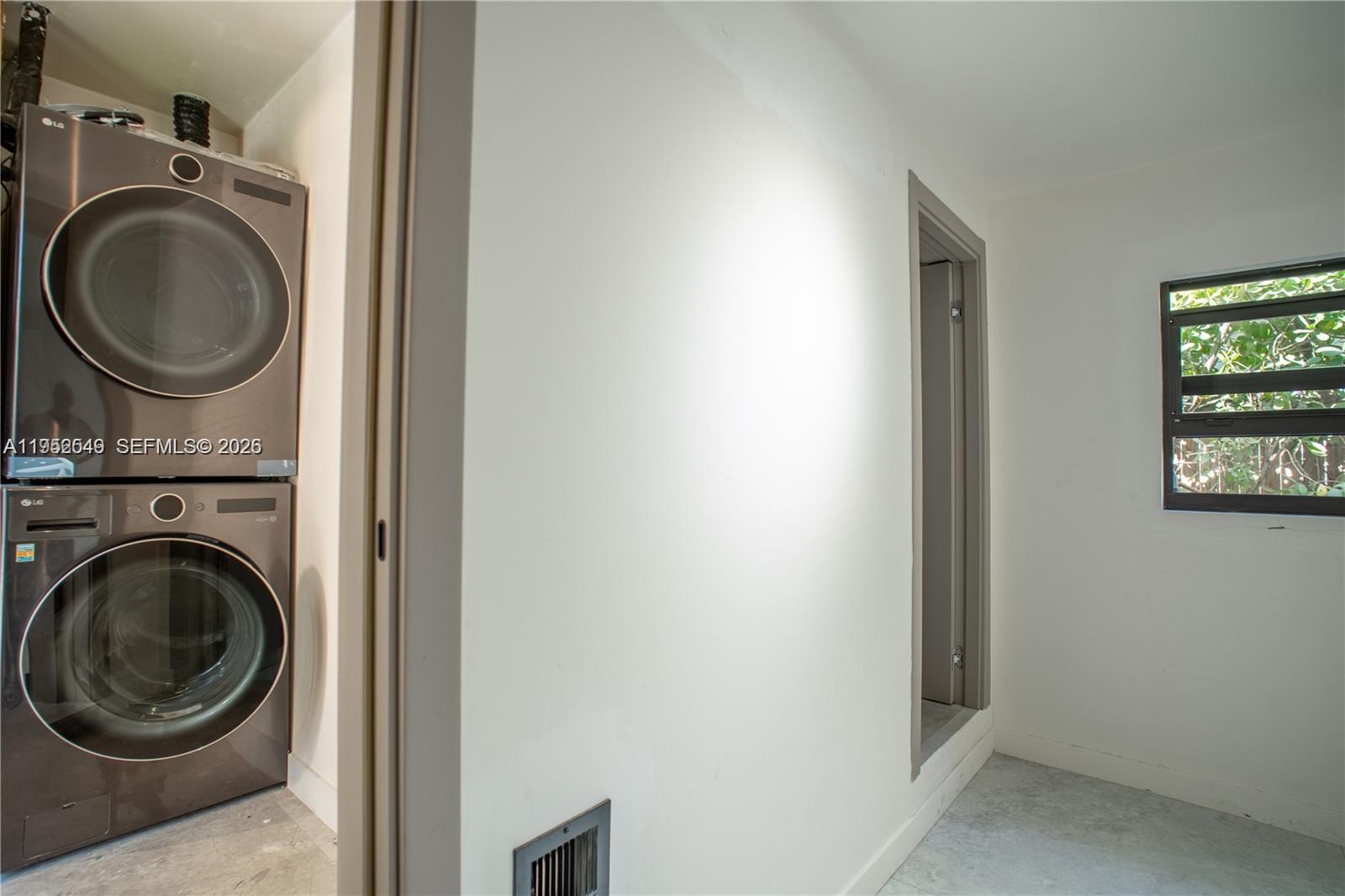 7850 Hawthorne Ave Miami Beach, FL 33141