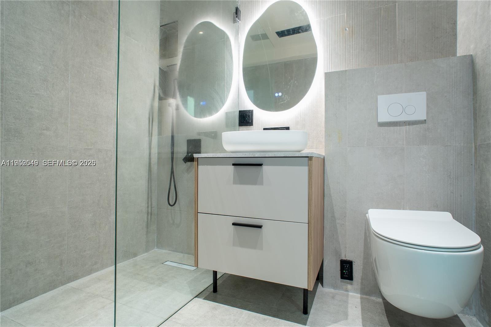 7850 Hawthorne Ave Miami Beach, FL 33141