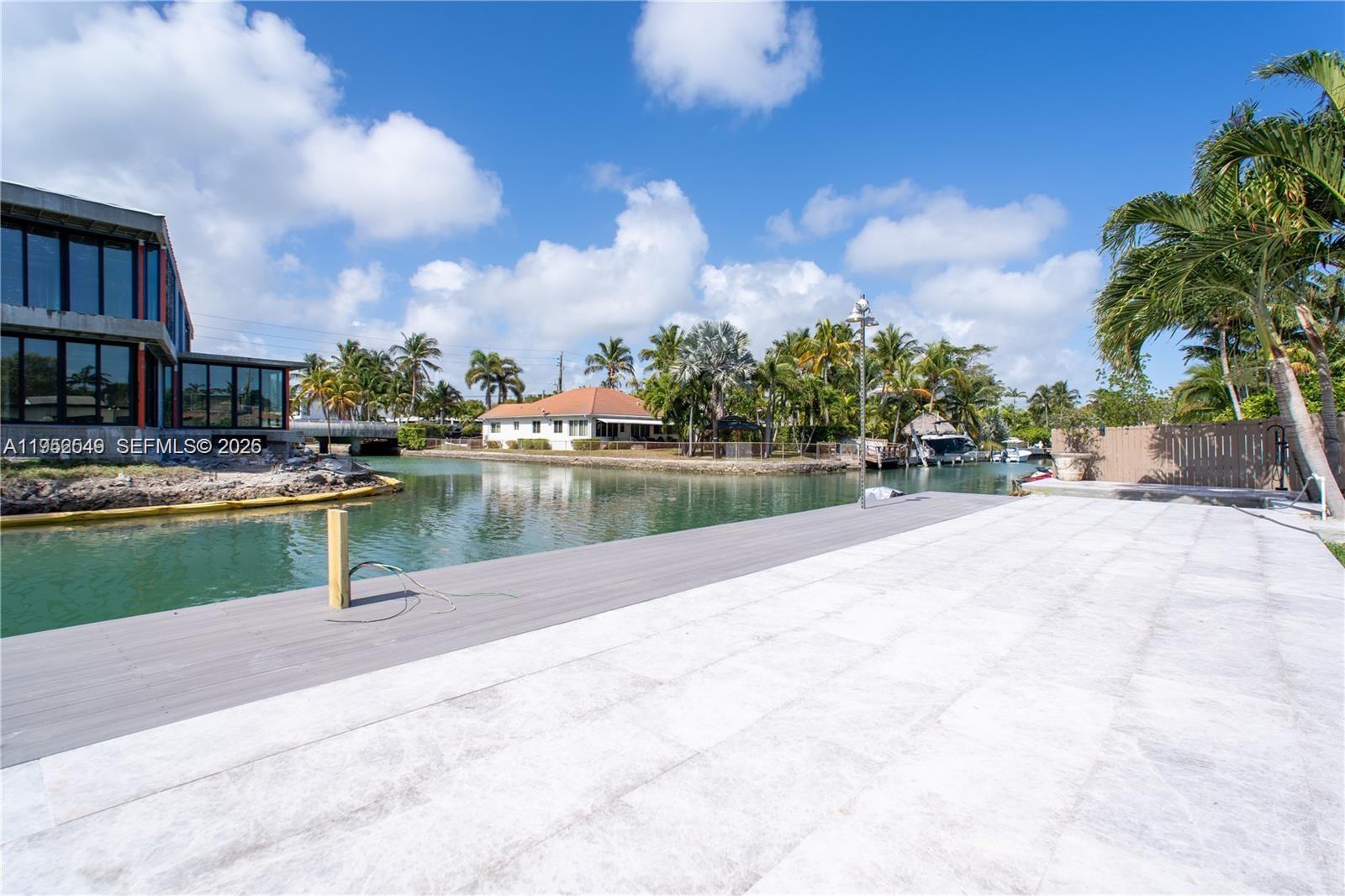 7850 Hawthorne Ave Miami Beach, FL 33141