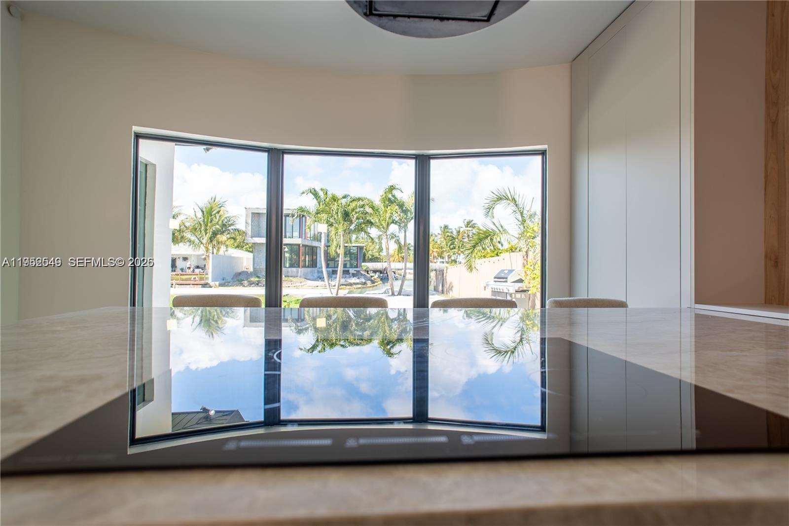 7850 Hawthorne Ave Miami Beach, FL 33141