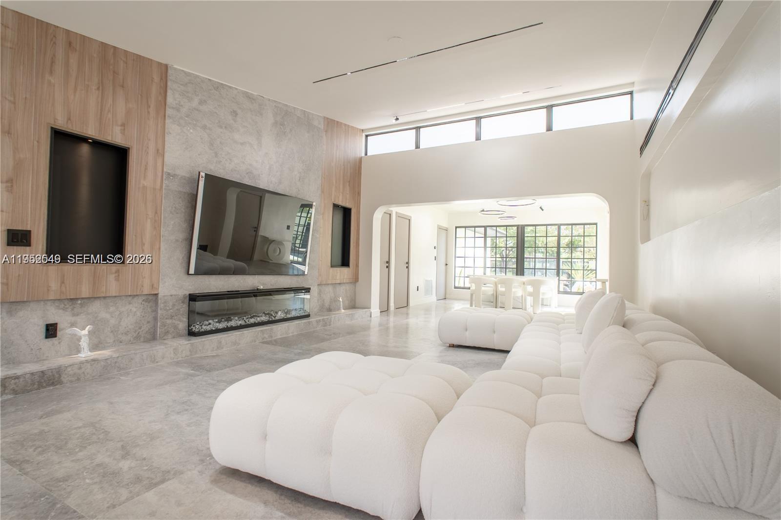 7850 Hawthorne Ave Miami Beach, FL 33141