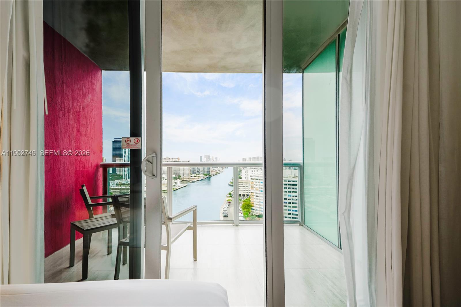 image Beachwalk Hotel & Residences12