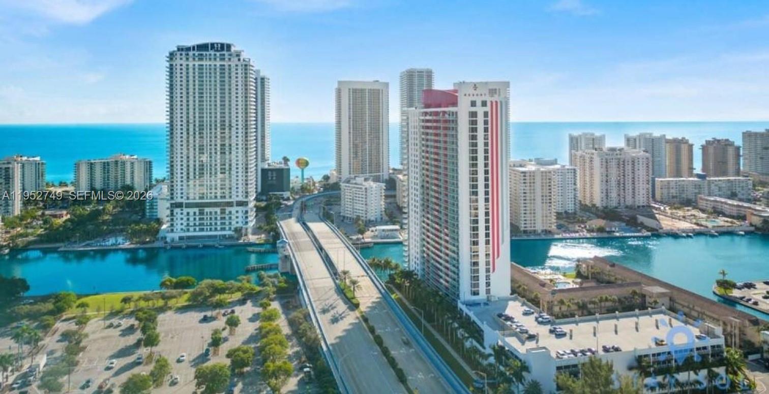 image Beachwalk Hotel & Residences35