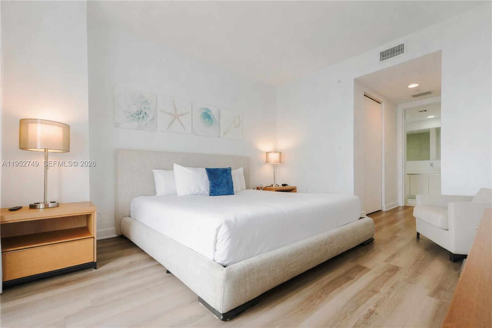 image Beachwalk Hotel & Residences8