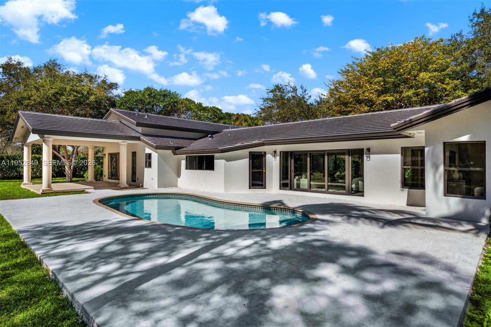 6650 SW 127th St Pinecrest, FL 33156