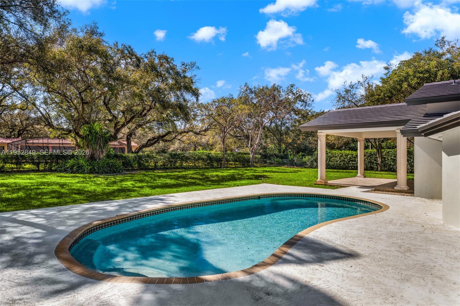 6650 SW 127th St Pinecrest, FL 33156